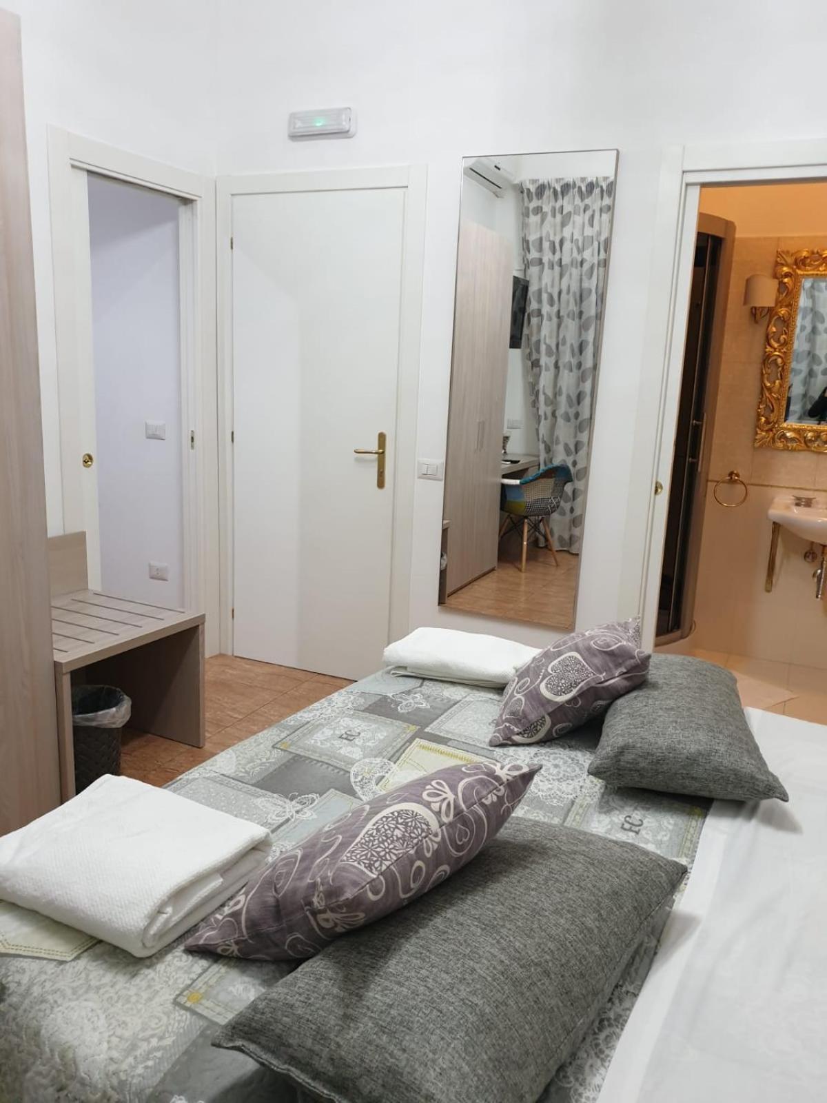 Bed and Breakfast Beauty House Реджо-ди-Калабрия Экстерьер фото